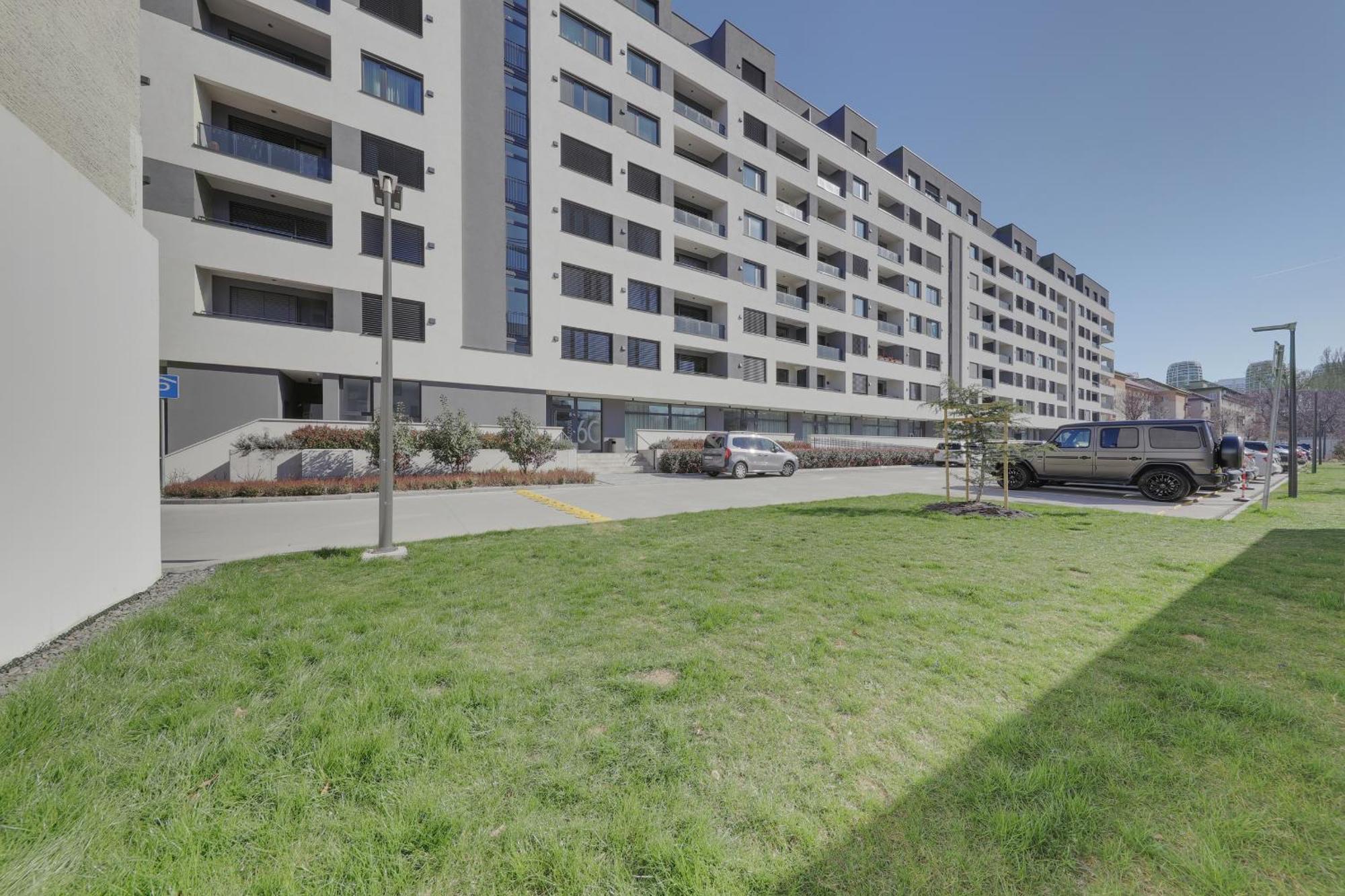 Bazova Apartment With Free Parking Bratislava Ngoại thất bức ảnh