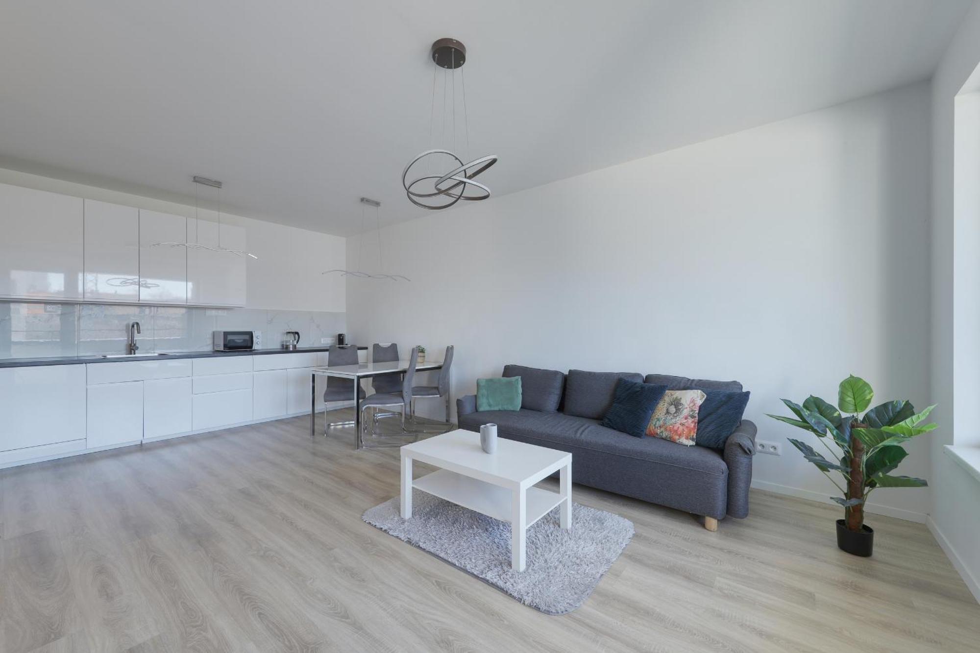 Bazova Apartment With Free Parking Bratislava Ngoại thất bức ảnh