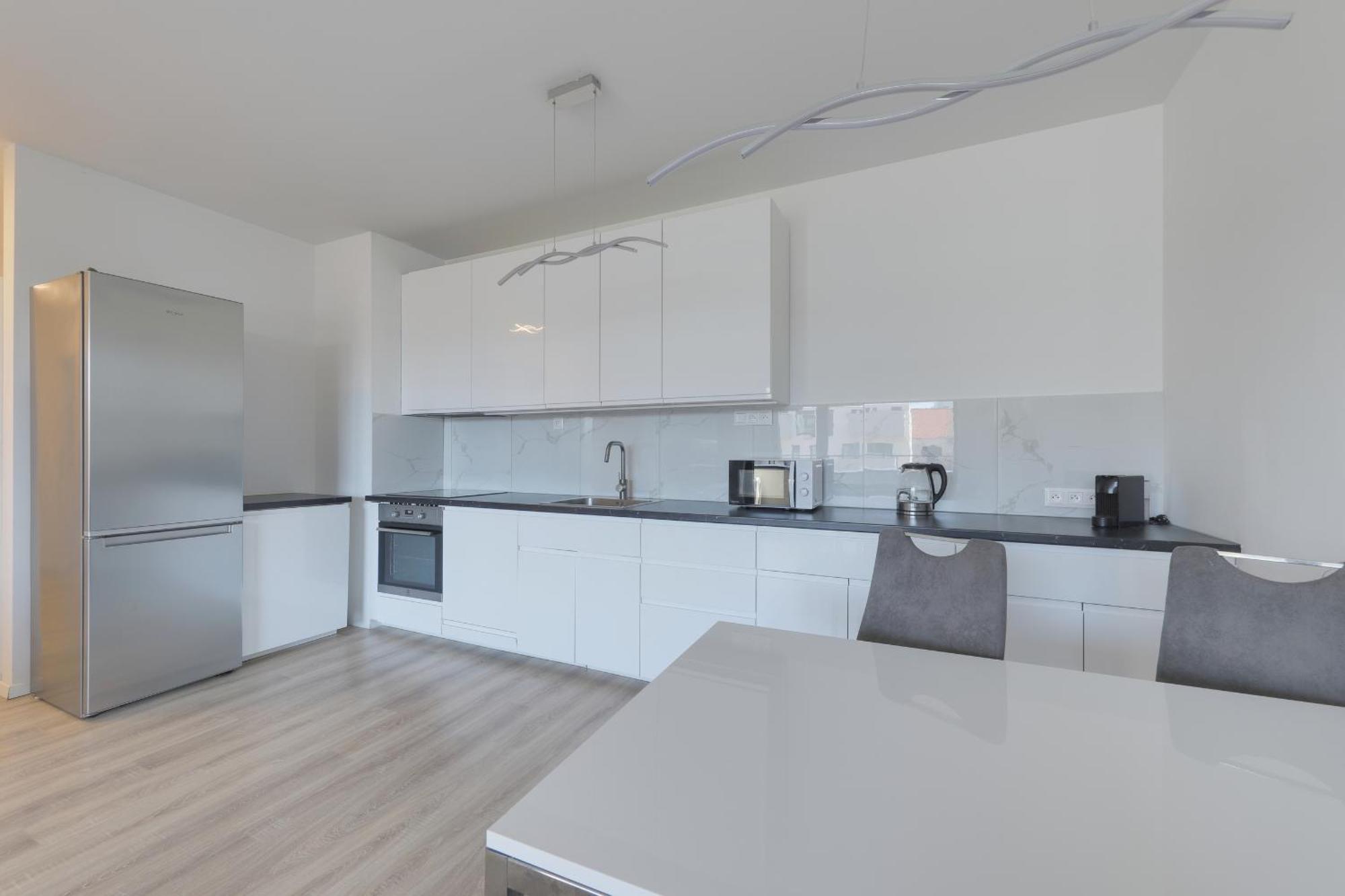 Bazova Apartment With Free Parking Bratislava Ngoại thất bức ảnh