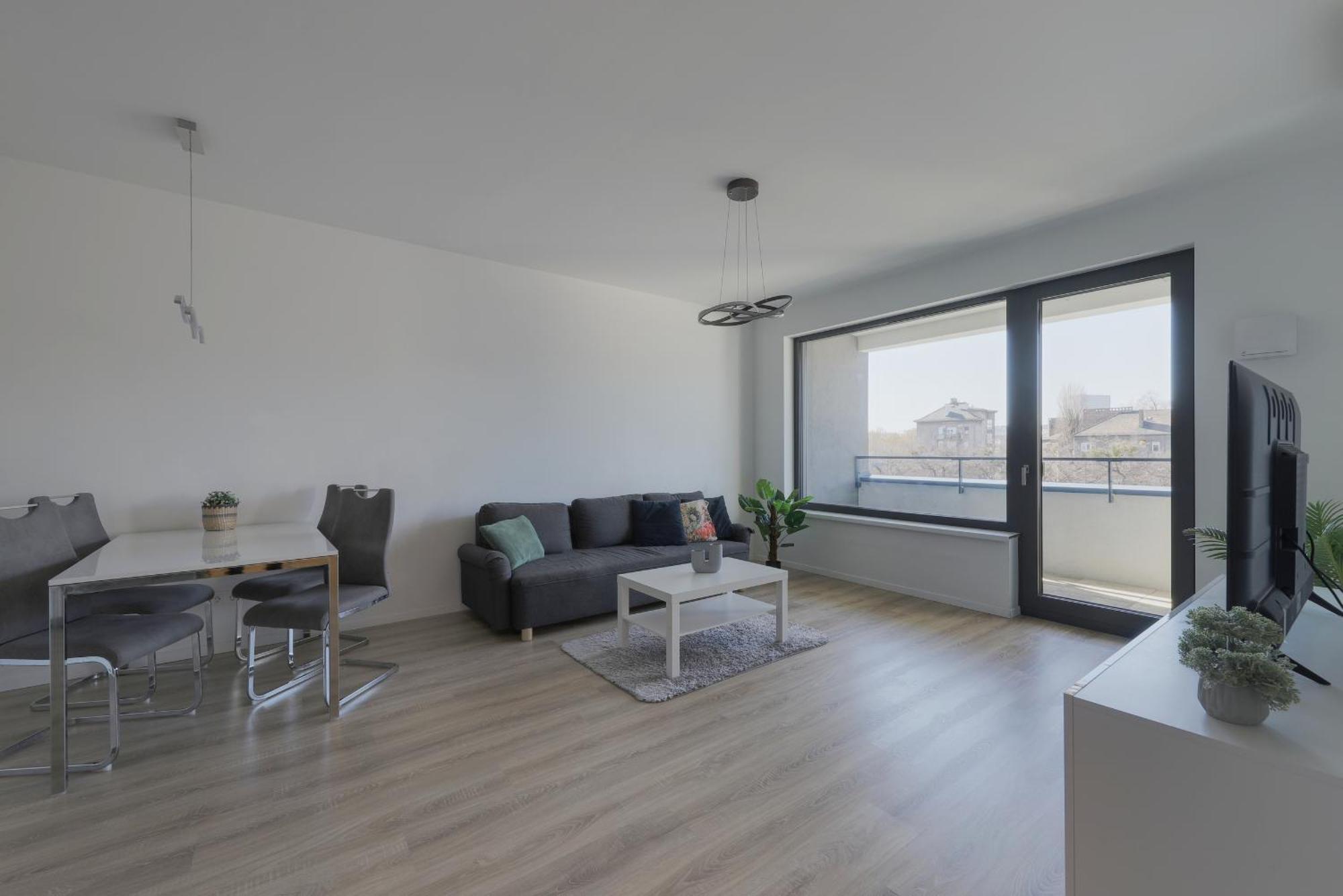 Bazova Apartment With Free Parking Bratislava Ngoại thất bức ảnh